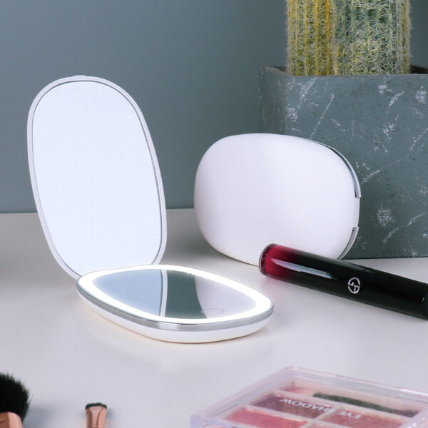 oval led compact mirror